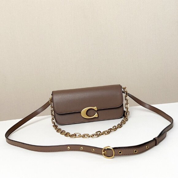 Coach Idol Shoulder Bag 23 - Picture 1 of 9